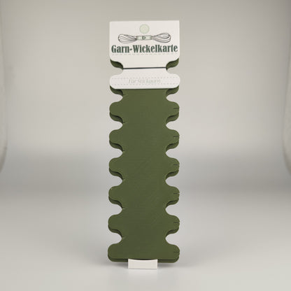Garnwickelkarte 3er Set in der Farbe Olive Grün.